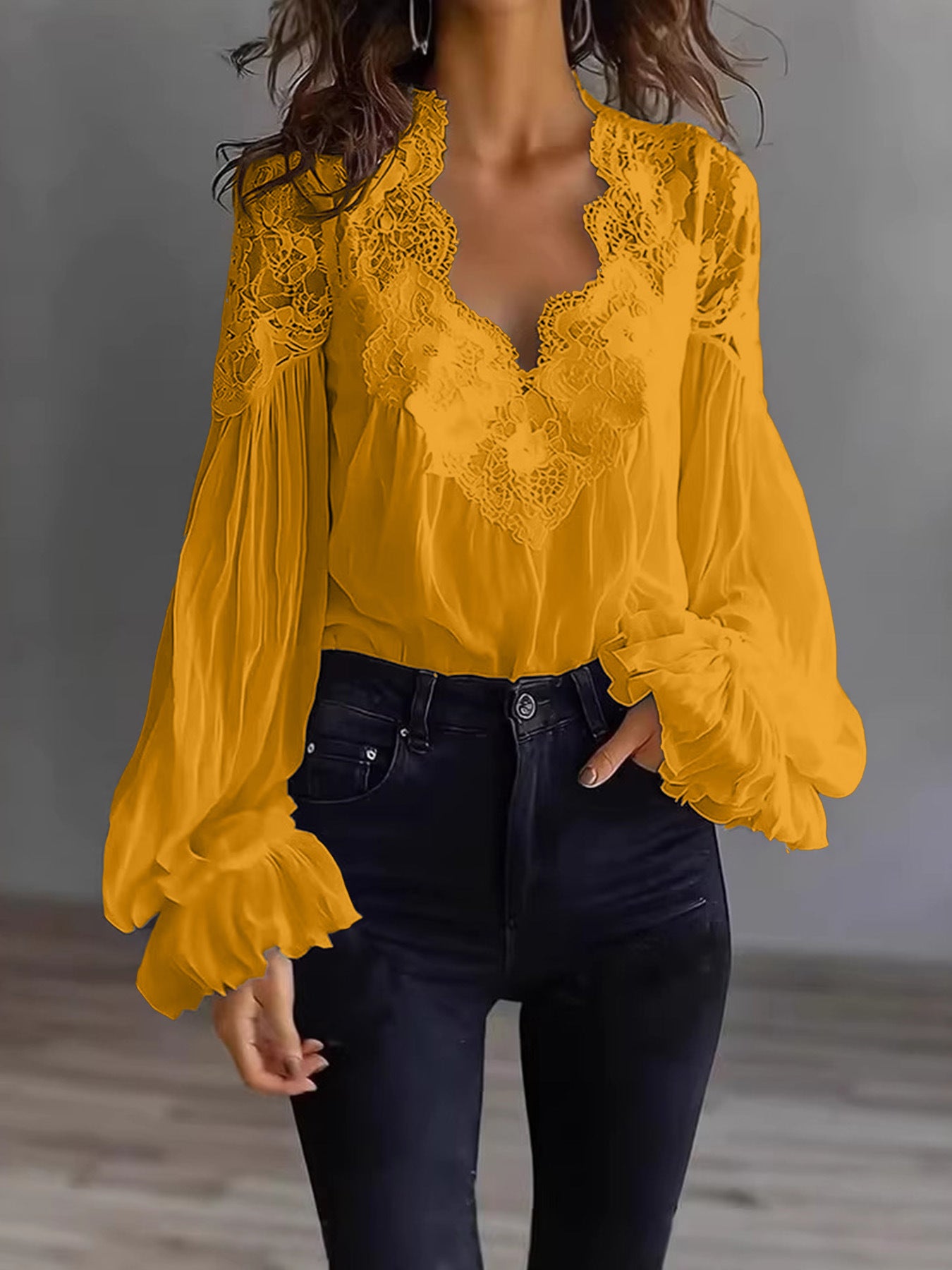 Lace Patchwork Puff Sleeve Pleated Blouse